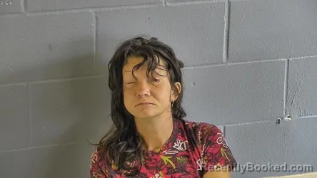 Mugshot of CRYSTAL MARIE KIRKLAND