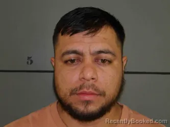 Mugshot of JOVANNY VAZQUEZ