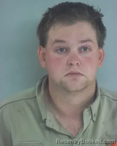 Mugshot of DAKOTA WAYNE REECE