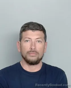 Mugshot of ROMAN KEVIN ALVAREZ