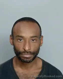 Mugshot of ESTEBAN BENAVIDEZ