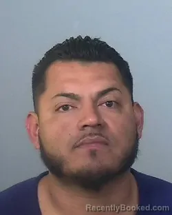 Mugshot of EFRAIN HERNANDEZ