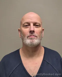 Mugshot of TYRONE EDWARD HENDREN