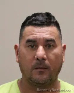 Mugshot of MARVIN ELIAS DERAS-ALMAZAN