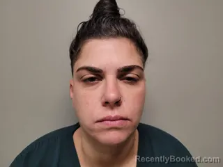 Mugshot of SUELLEN FELICIANO GASPAR