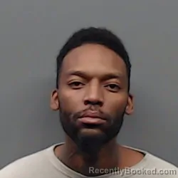 Mugshot of DONOVAN DESHON JACKSON