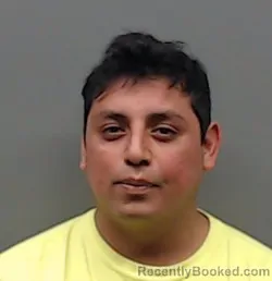 Mugshot of VICTOR MANUEL ALEJO-MARTINEZ