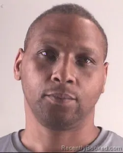 Mugshot of DANIEL HENDERSON