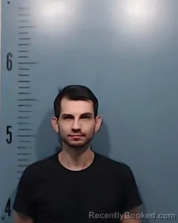 Mugshot of Victor Daniel Vasquez