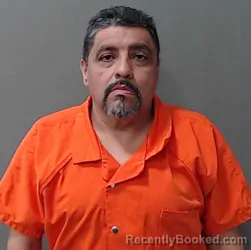Mugshot of Raul Flores