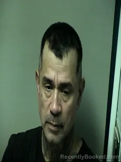 Mugshot of JONATHAN OLIVAR SMITH