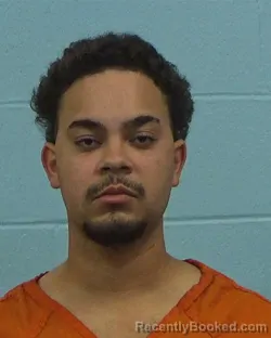 Mugshot of Aaron Eli Davis