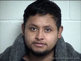 Mugshot of MARLON MANRIQUE RAMIREZ RAMIREZ