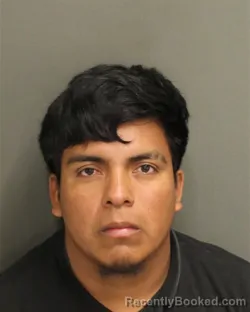 Mugshot of DUBER ROBERTO PEREZAGUSTIN