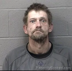 Mugshot of JEREMY DALE PETERS