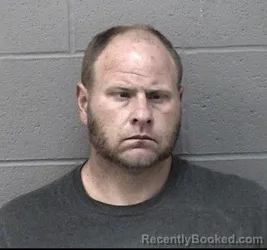 Mugshot of RYAN WILLIAM ROBINSON