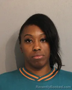 Mugshot of SONNARRAH TIFFANIE BEJAMIN