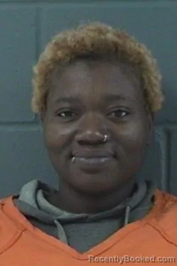 Mugshot of SHARLA RENEE SMITH