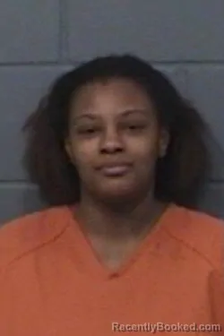 Mugshot of KIERRA J THOMPSON