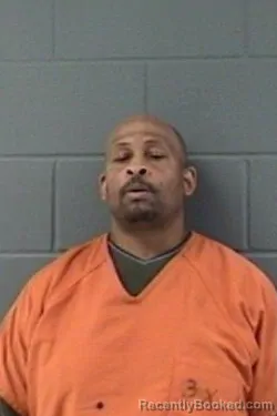 Mugshot of VINCENT EARL HOLMAN