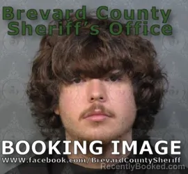 Mugshot of GABRIEL VAZQUEZ