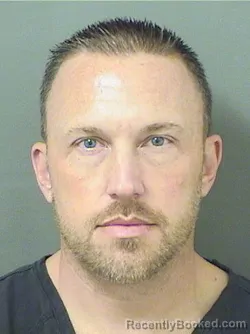 Mugshot of KRISTOPHER S LAWRENCE