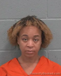 Mugshot of LATRICE LASAHE MILLER