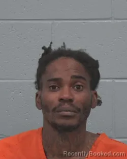 Mugshot of JAREEM ANTONIO ROACH