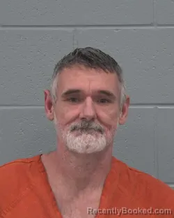 Mugshot of JASON MATTHEW HOLSINGER