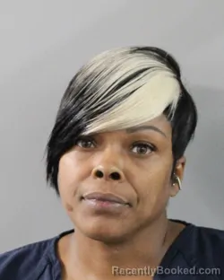 Mugshot of KEISHA PERRY