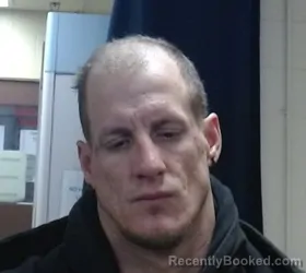 Mugshot of HUNTER DEAN SNYDER