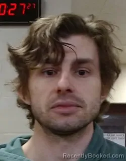 Mugshot of DEREK S HOULE