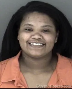 Mugshot of Oshunlexianna Allyiah Garza