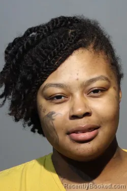 Mugshot of KEMARIS LATAYA WASHINGTON