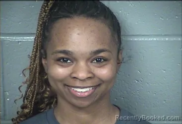 Mugshot of KIARA MENESHIA LEE