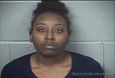 Mugshot of MAKAYLA JANAE FENNIX