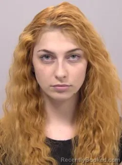 Mugshot of Kayley Lee Earl