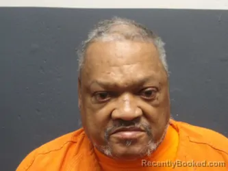 Mugshot of MARLON GRAVES