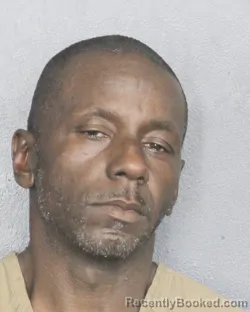 Mugshot of KEITH SENNIE