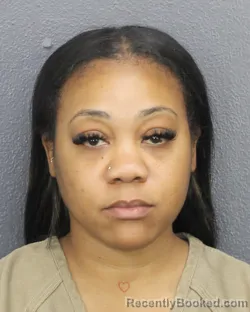 Mugshot of KAREEKA L HUTCHINSON
