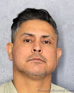 Mugshot of SANTOS TRIMINO