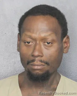 Mugshot of ERIC M RUSSELL