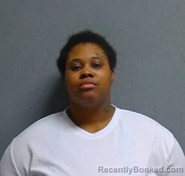Mugshot of CHALIYAH FRIERSON