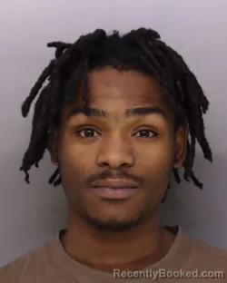 Mugshot of DEAIRUS SMITH