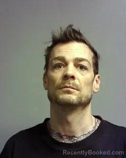 Mugshot of ERIC IVAN BETTINGER