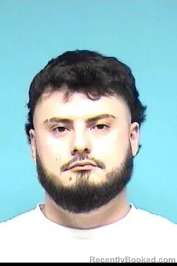 Mugshot of FERNANDO AGUEROS