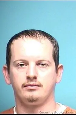 Mugshot of ROBERT WAYNE Third LONG