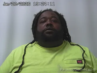 Mugshot of DESHAWN REEDER