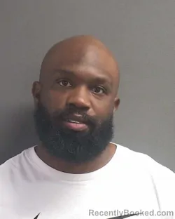 Mugshot of JOHNTHAN DEVON HAZELTON