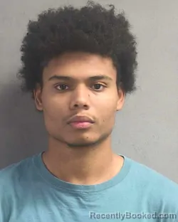 Mugshot of JOEL JOSE VELAZQUEZ FIGUEROA